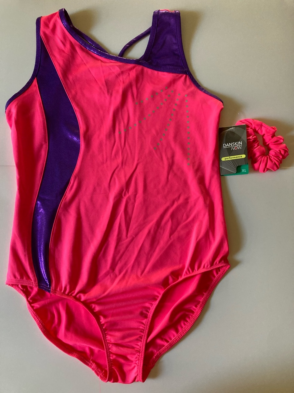 NWT Danskin Now Bright Pink and Deep Purple Girls Leotard with Pink
Srunchie